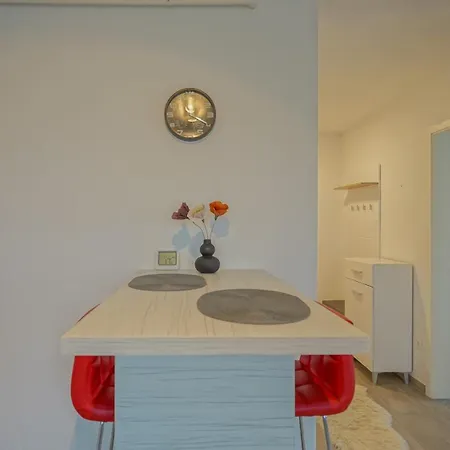 Apartament Kasper Coresi *